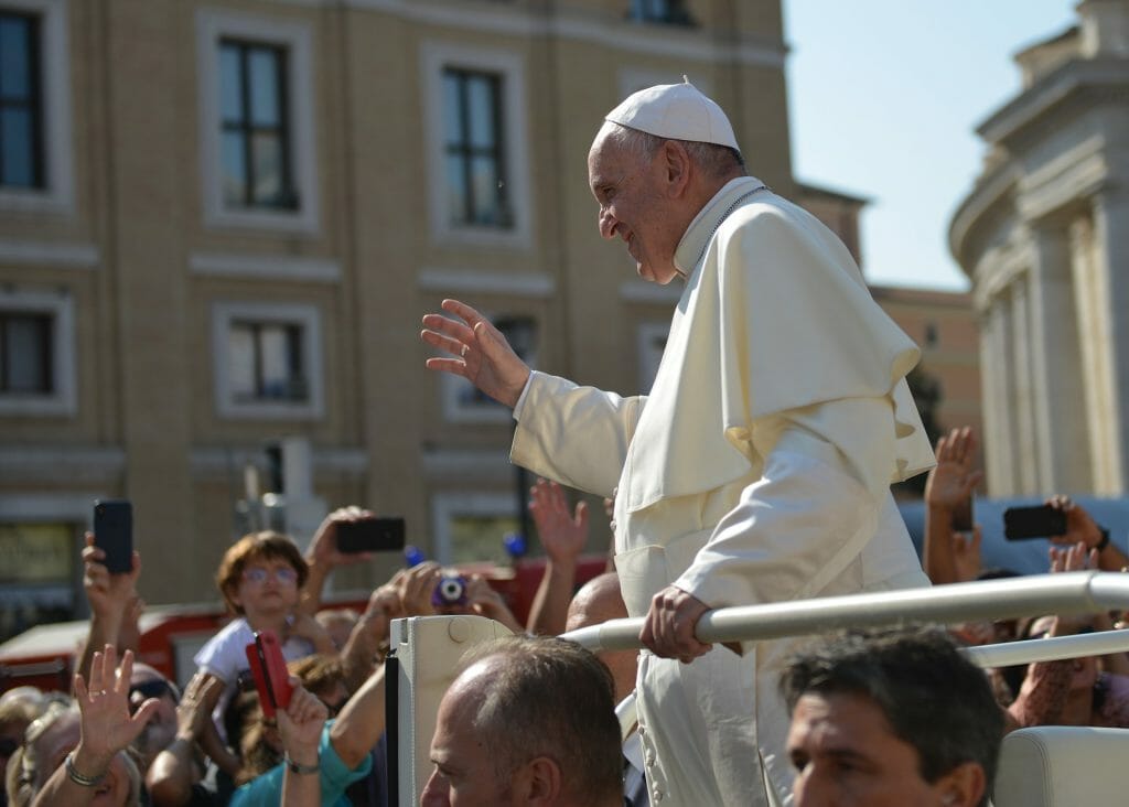 pope-5678520_1920