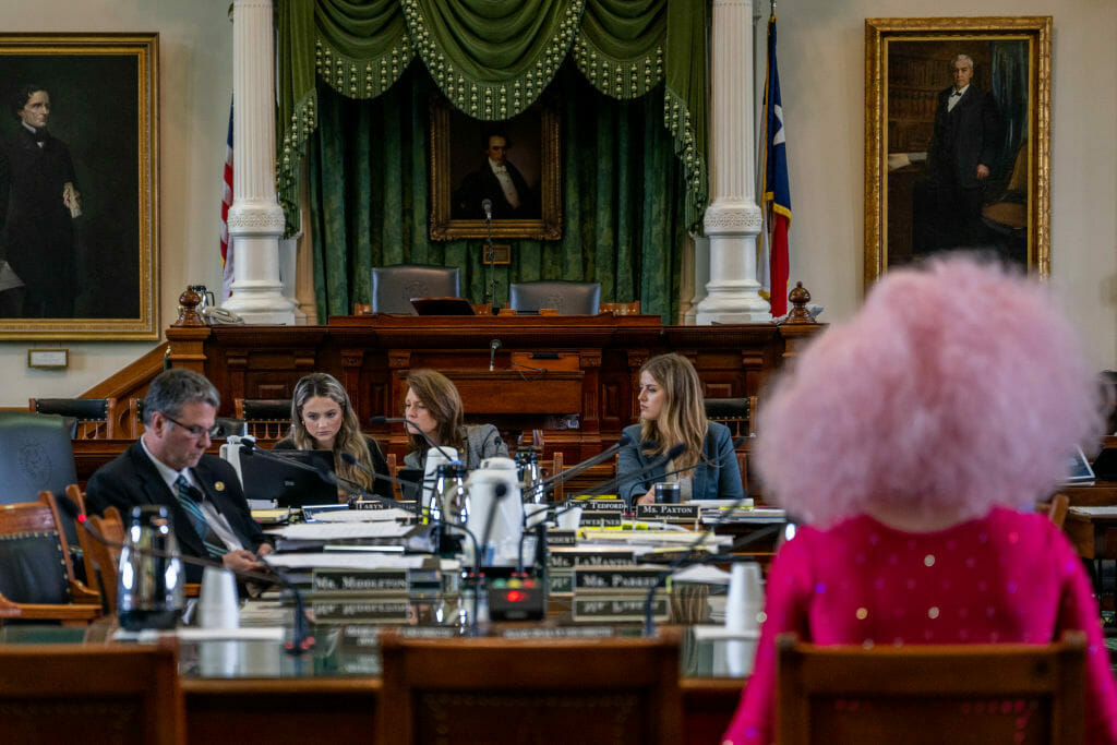 Texas legislators drag ban | GLAAD