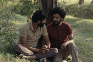 Sabar Bonda follows Anand (Bhushaan Manoj), a 30-something resident of Mumbai who returns to his family’s country home after his father’s death.